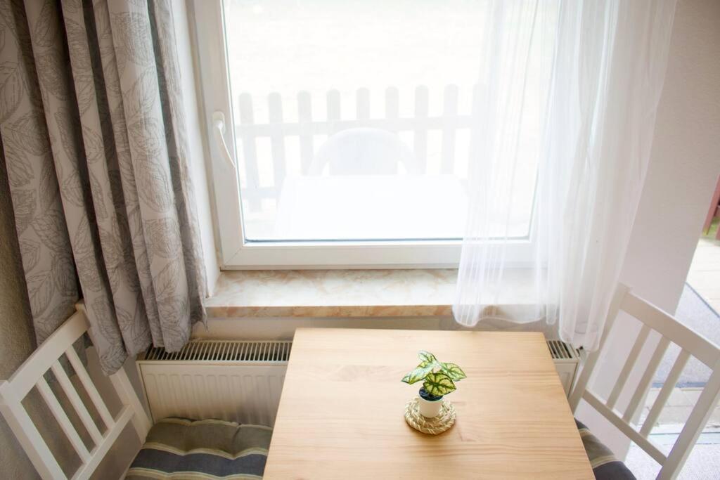 Schoener Gartenbungalow Sellin  Екстериор снимка
